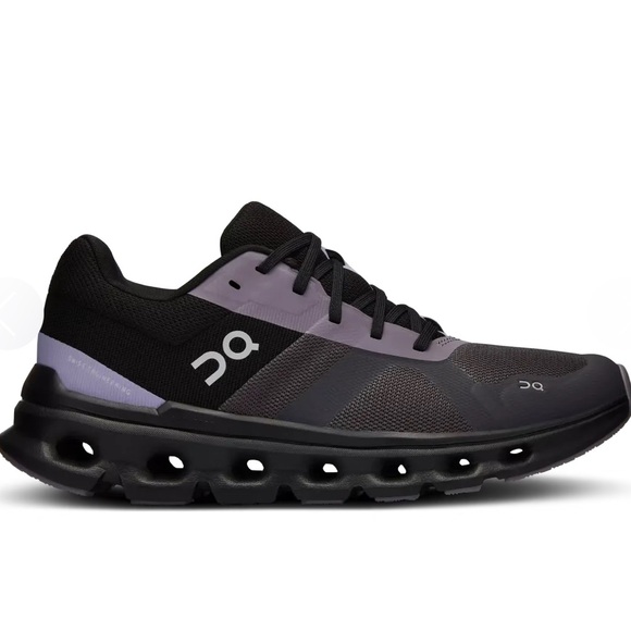 On cloud cloudrunner sneaker - Picture 1 of 7